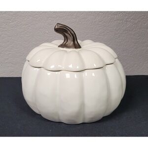 Target Threshold White Ceramic Pumpkin Soup Tureen with Lid Fall Decor 2019